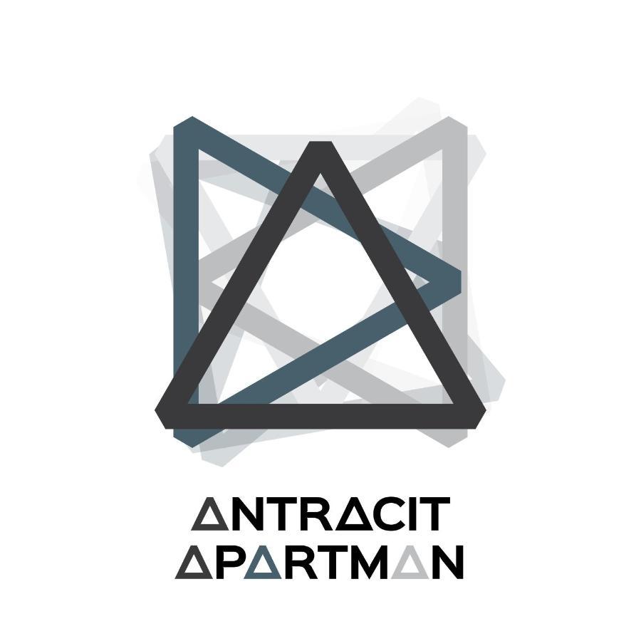 Antracit Apartman Apartment Печ Екстериор снимка